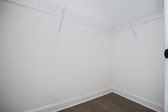 Building Photo - A Home To Grow In To