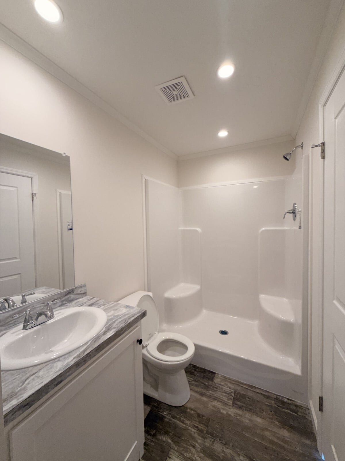 Building Photo - 251 Old Country Rd