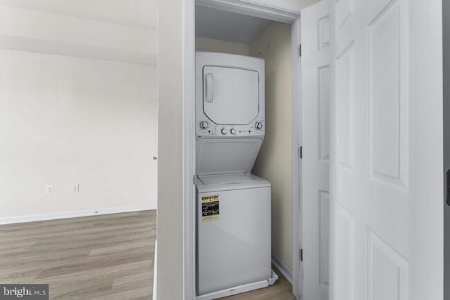 Building Photo - 3542 Worthington Blvd