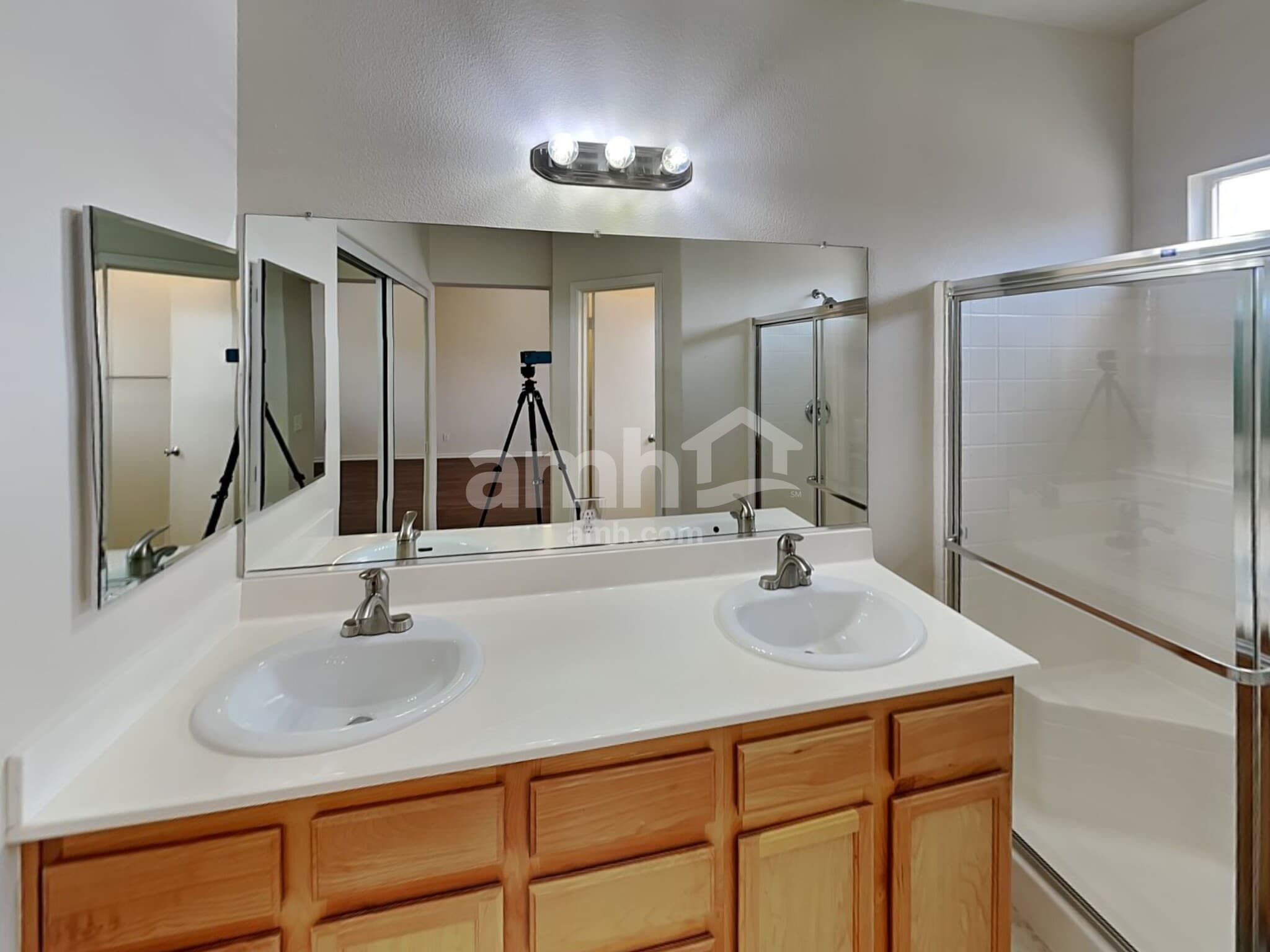 Building Photo - 6208 Morning Wing Dr