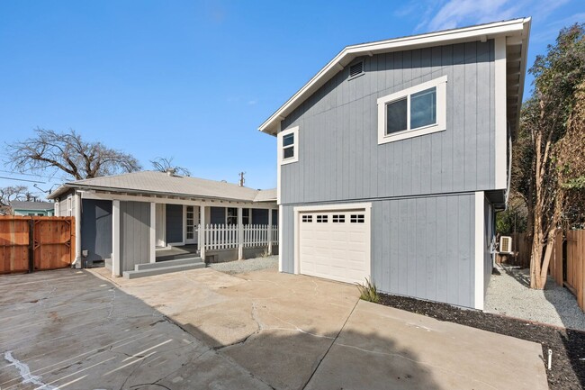 Primary Photo - STUDIO - NEW SS Appliances, AC, Fenced Yar...