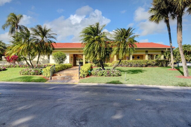 Building Photo - 21207 Lago Cir