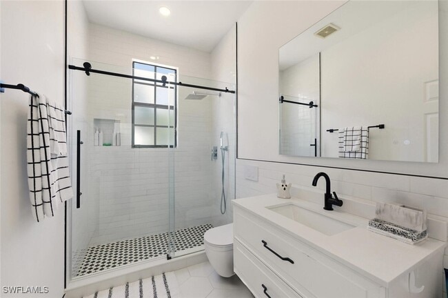 Building Photo - 14978 Summit Pl Cir