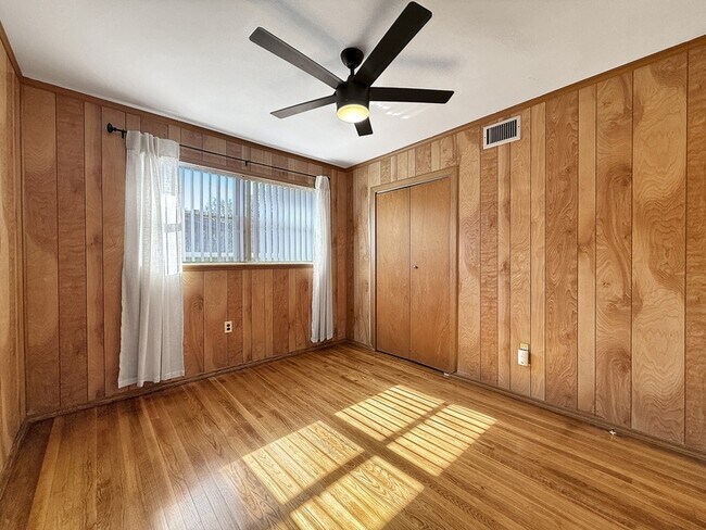 Building Photo - 4517 S Hesperides St