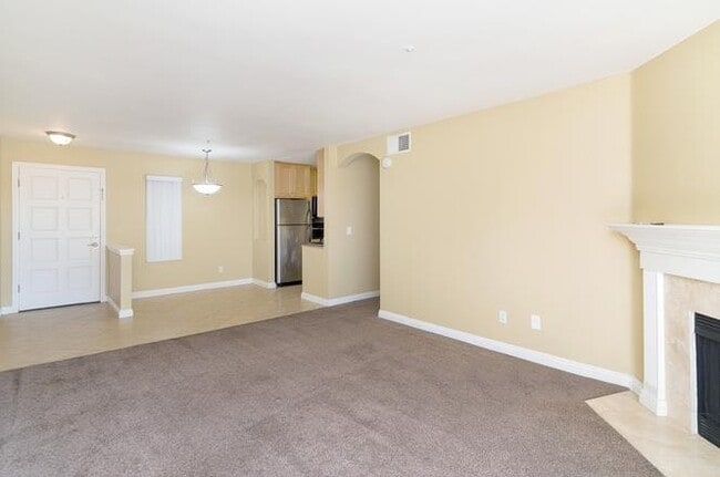 Building Photo - 5525 Shasta Ln