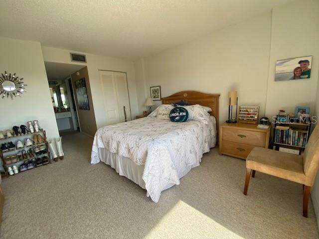Building Photo - 2700 Cove Cay Dr