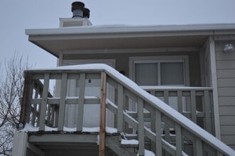 Building Photo - Centrally Located! Cute & Cozy 1 Bedroom 1 Bath