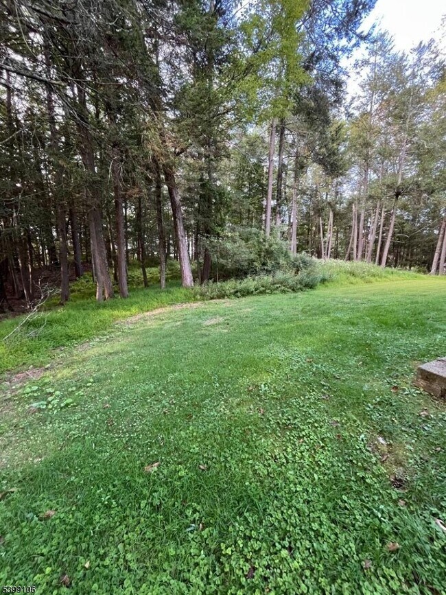 Building Photo - 430 Deerfield Ln