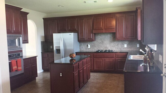 Building Photo - 4602 Countrymeadows Dr