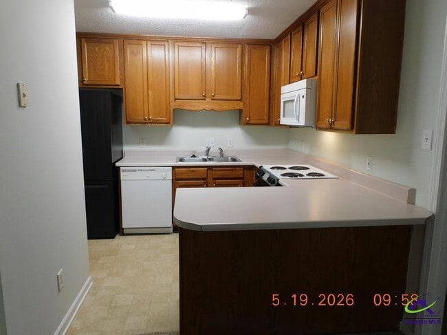 Building Photo - 120 Chadwyck Cir