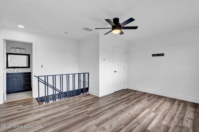 Building Photo - 3912 Overlook Dr