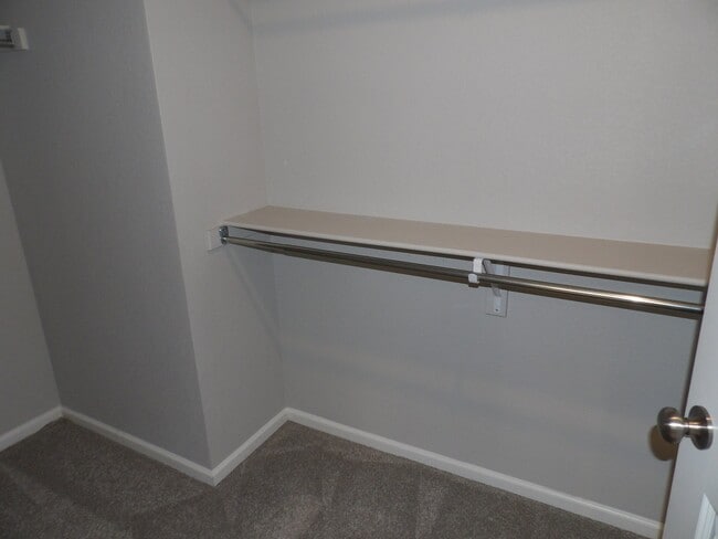 Building Photo - 6520 Golden Briar Ln
