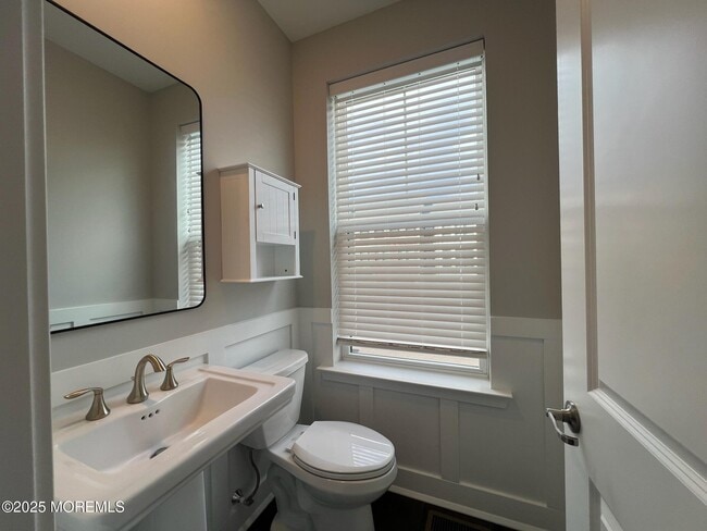 Building Photo - 32 Mariveles Wy