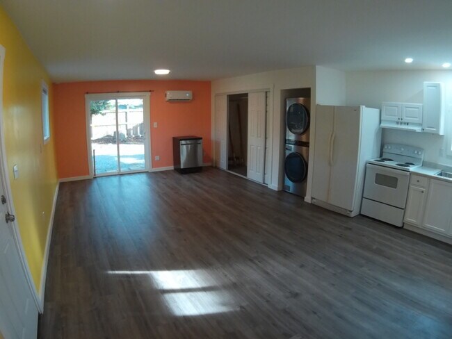 Building Photo - 15010 26th Ave NE