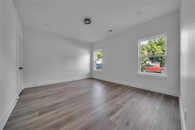 Building Photo - 2230 Garden Dr
