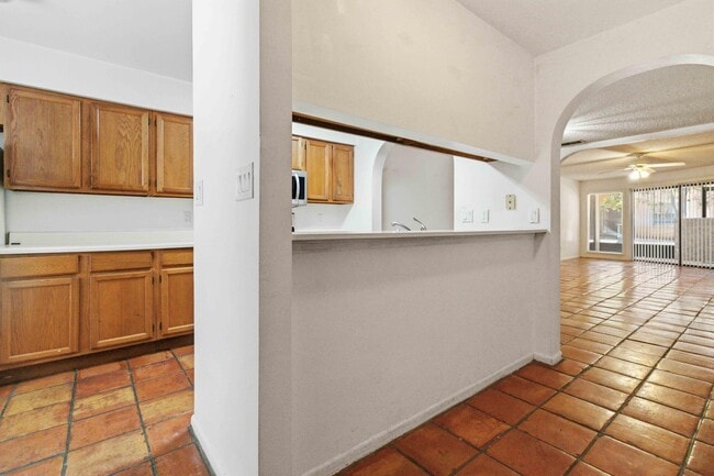 Building Photo - 2107 Hidden Grove Ln