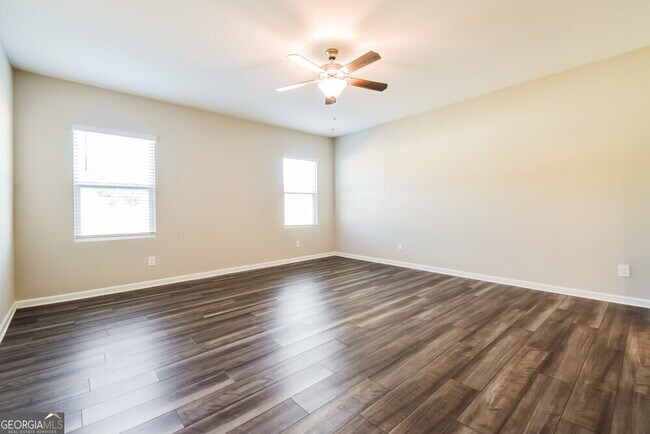 Building Photo - 3939 Kendrick Cir
