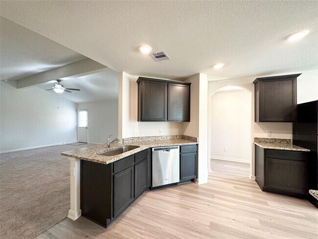 Building Photo - 20742 Nala Bear Dr