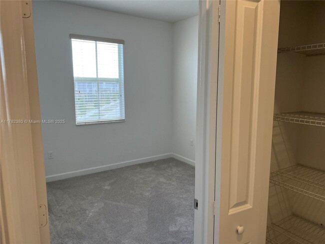 Building Photo - 2303 NW 131st Cir