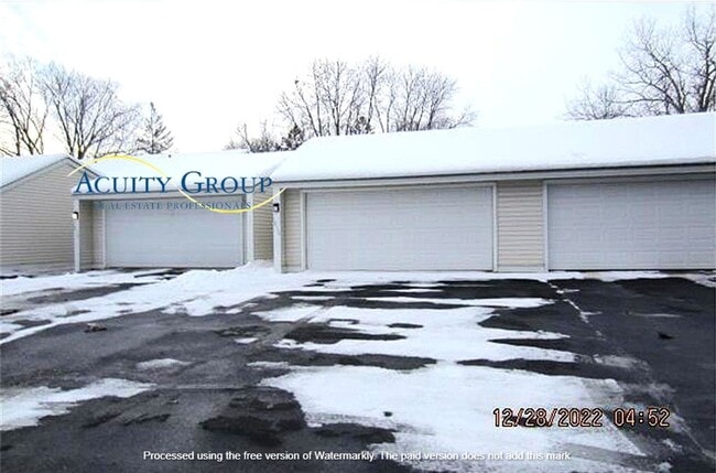 Building Photo - 3BR, 2BA Townhome for Rent