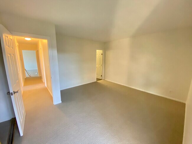 Building Photo - 7740 Redlands St