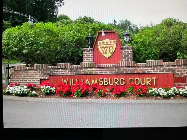 Building Photo - 22 Williamsburg Ct