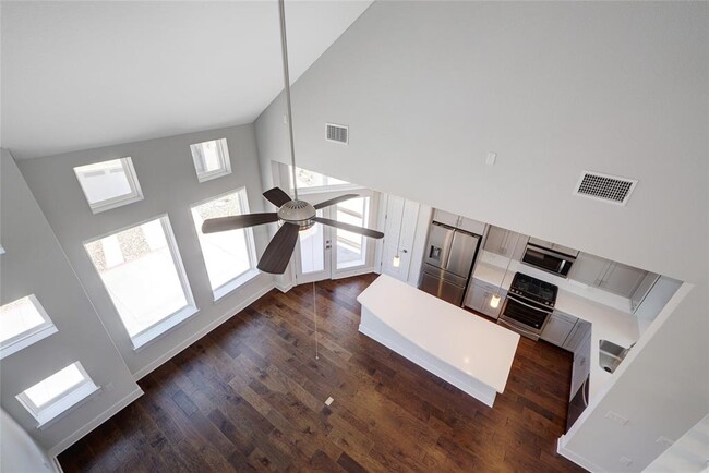 Building Photo - 12606 Red Sparrow St