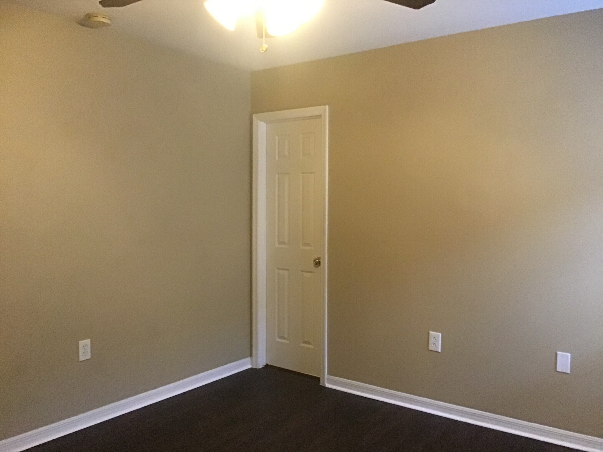Building Photo - 16150 Bridgepark Dr