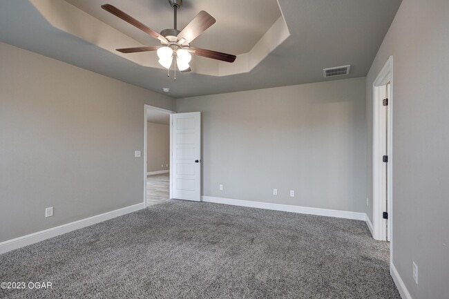 Building Photo - 2030 Mardale Cir