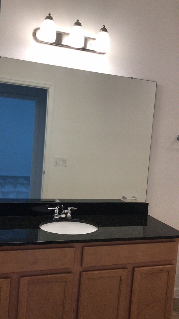 Building Photo - 5 Bedroom at West side Village at Heart of Windermere