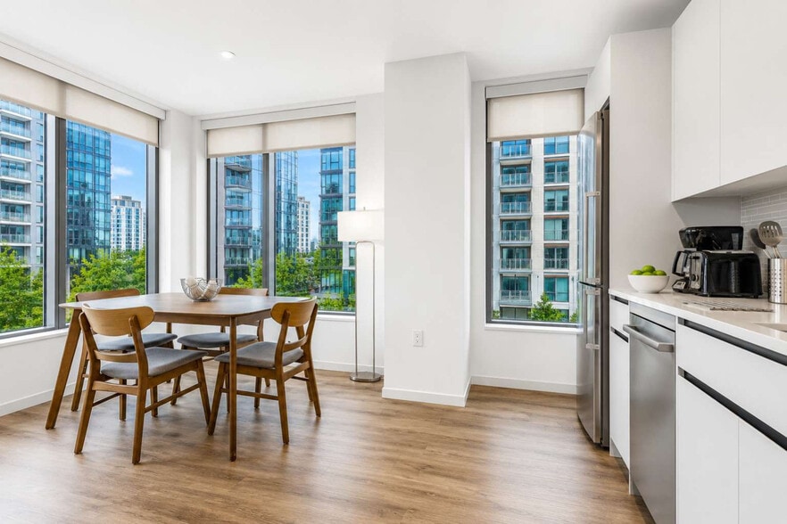 Building Photo - 131 Seaport Blvd