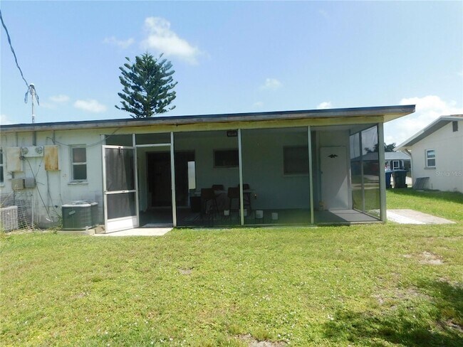 Building Photo - 462 Briarwood Rd