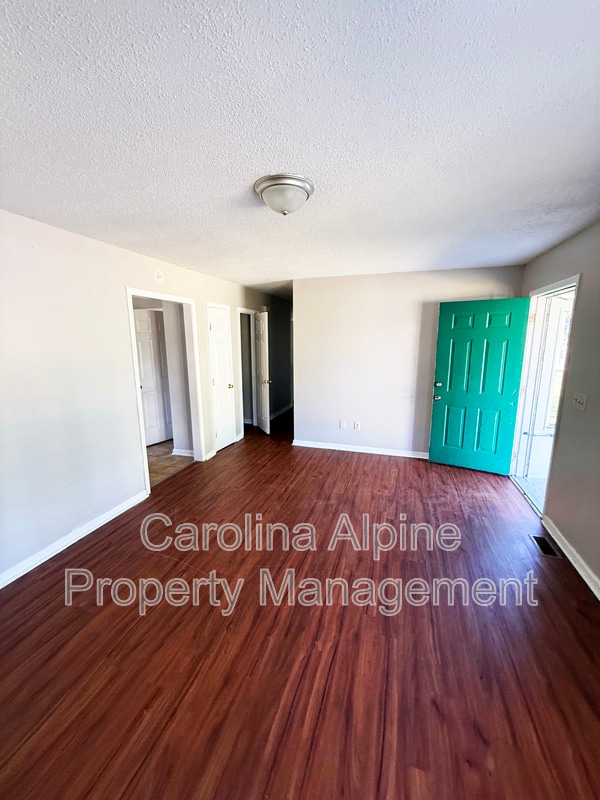 Building Photo - 1109 Crosby St