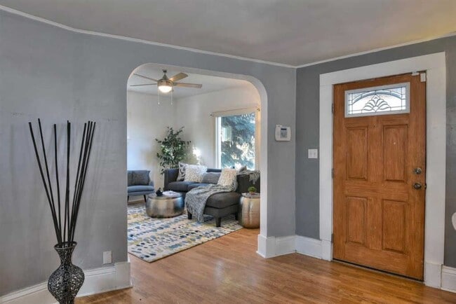 Building Photo - 1709 W Spofford Ave