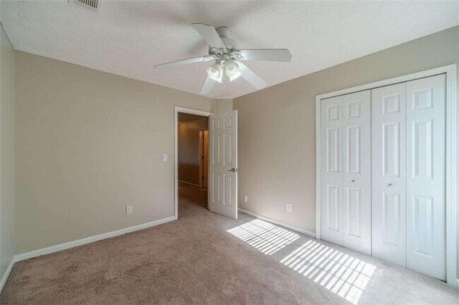 Building Photo - 934 Dominion Walk Dr SW