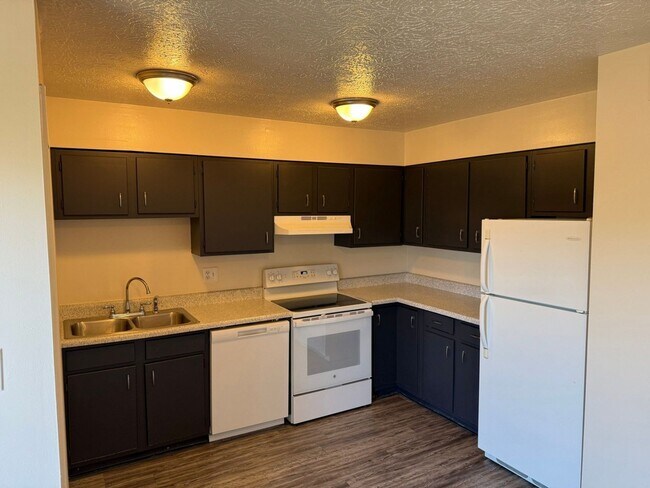 Building Photo - 4812 Cannon Ridge Dr