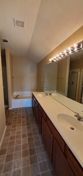 Building Photo - 1808 Morning Dove Dr