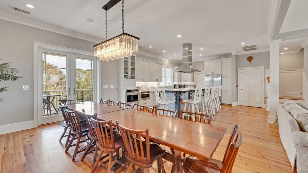 Building Photo - 60 Pioneer Loop