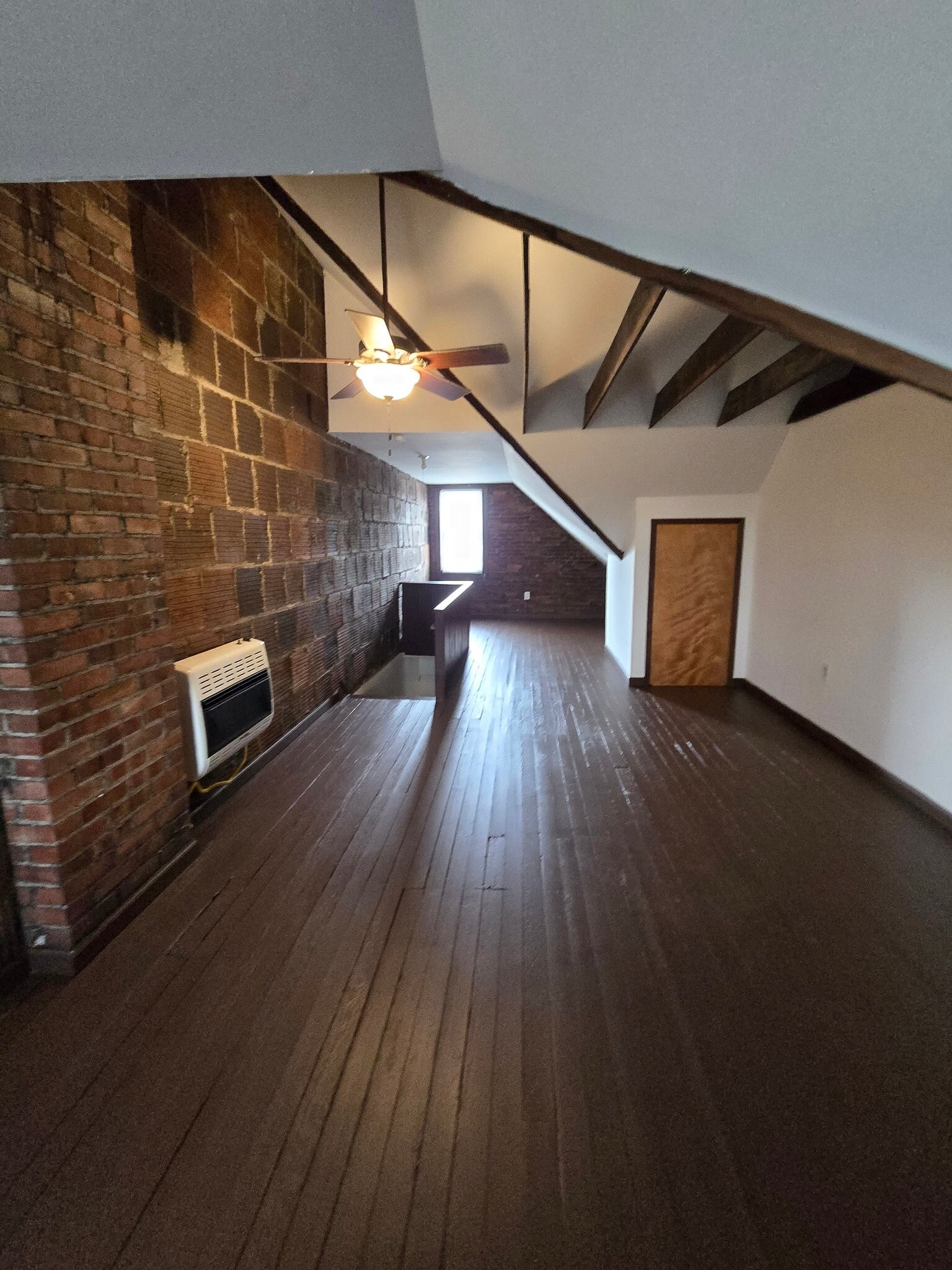 Building Photo - 3931 Bell St