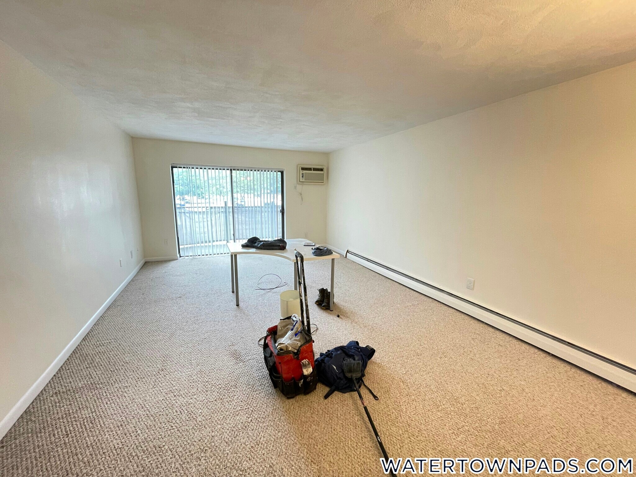 Building Photo - 24 Whites Ave