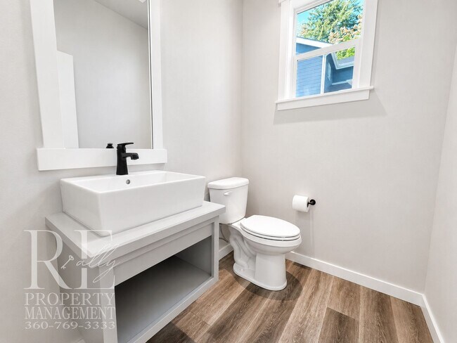 Building Photo - Luxury Poulsbo Retreat with Water Views, Covered Deck & Designer Finishes