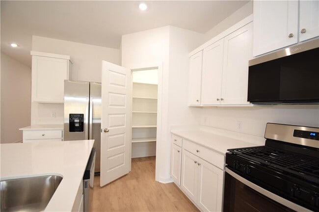 Building Photo - 517 Colorado St