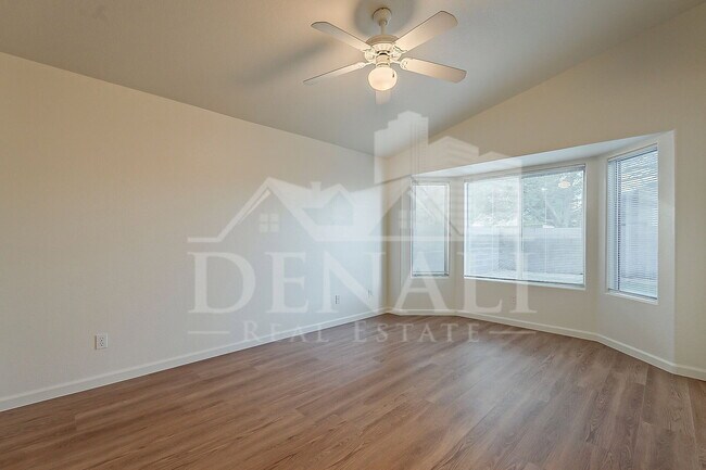 Building Photo - 3980 E Pinon Ct