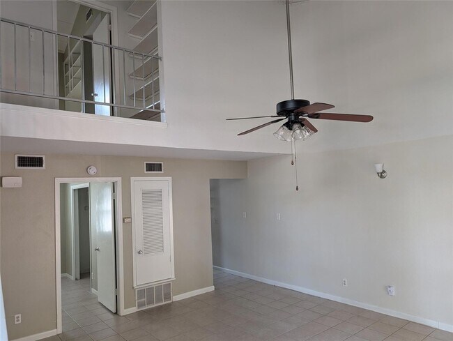 Building Photo - 3300 Clawson Rd