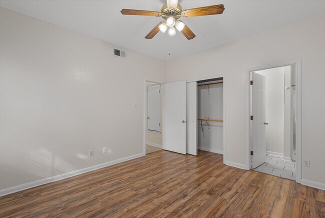 Building Photo - 2908 Whisper Oaks Ln