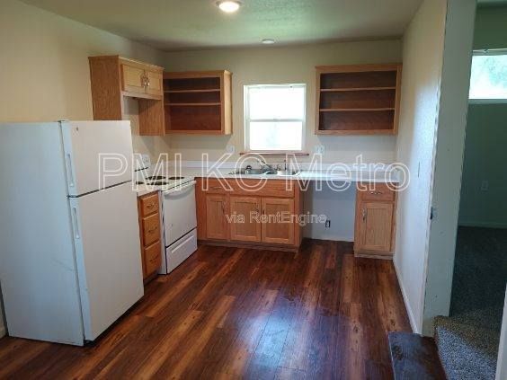 Building Photo - 26 S Central St