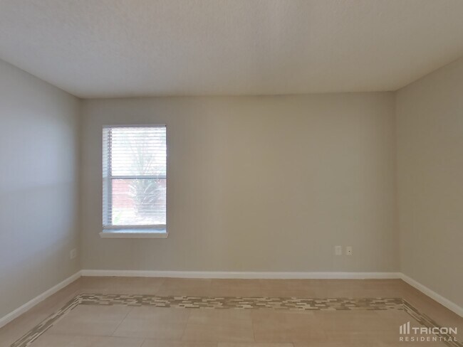 Building Photo - 7319 Volley Dr N