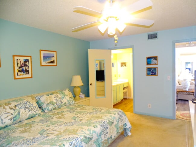 Building Photo - 409 Pine Glen Ln