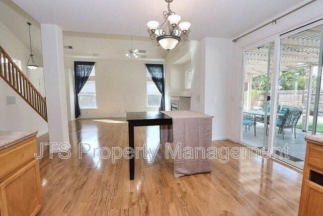 Building Photo - 3232 Balada Way