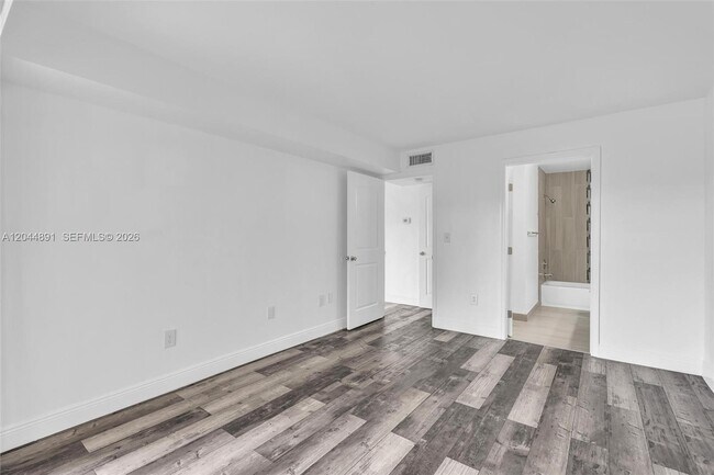 Building Photo - 2341 NW 33rd St